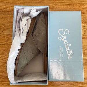 Seychelles survival suede taupe slide shoe